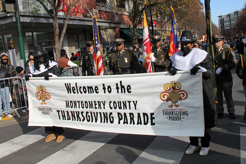 Bandera del Desfile de Acción de Gracias en Silver Spring.