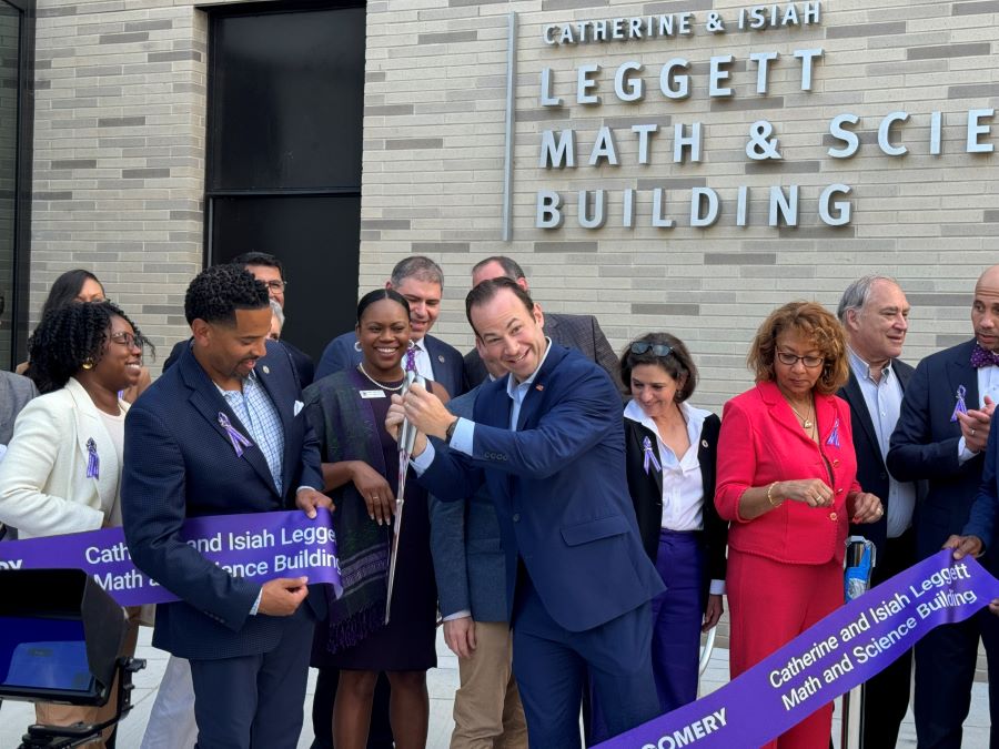 Inauguration du bâtiment des mathématiques et des sciences Catherine & Isiah Leggett.