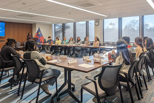 Alumni members with current members of the S.M.A.R.T. Youth Advisory Council